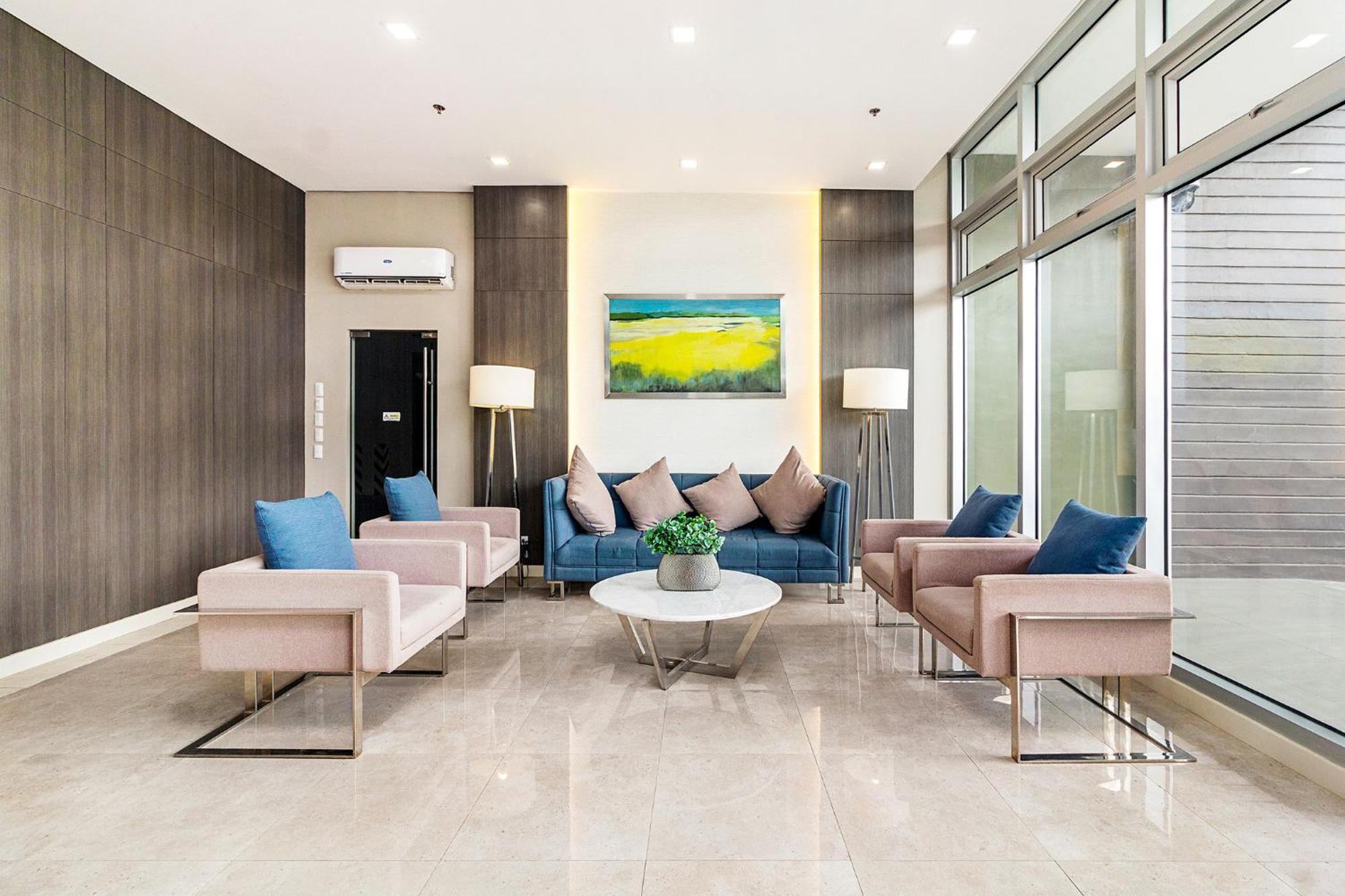 Avida Riala In The Centre Of It Park Apartment